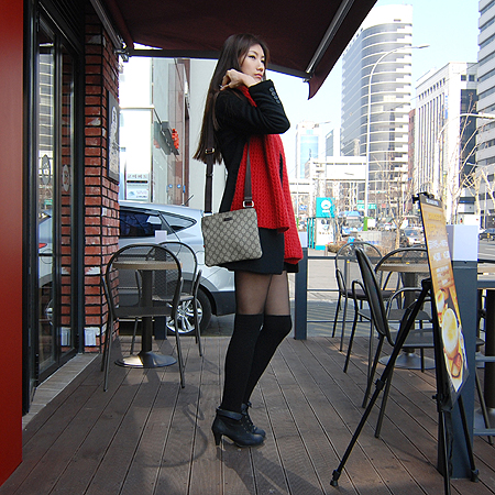 Gucci(����) 201538 GG�ΰ� PVC ũ�ν��� [�б�����������2ȣ��] �̹���5 - ���̺��� �߰���ǰ