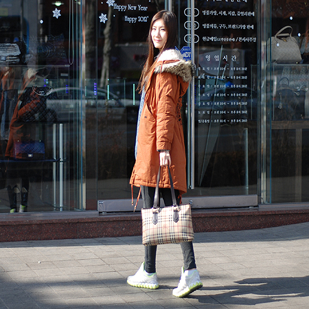 Burberry(������) Ŭ���� üũPVC ��ũ����� ȥ�� REGENT(����Ʈ) ����� [��������] �̹���6 - ���̺��� �߰���ǰ