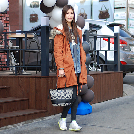 Coach(��ġ) 17433 �ñ׳�ó �ڰ��� ����� �̹���6 - ���̺��� �߰���ǰ