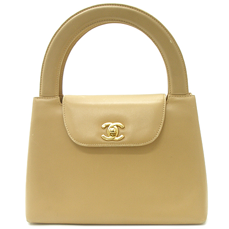 Chanel()    ΰ Ʈ
