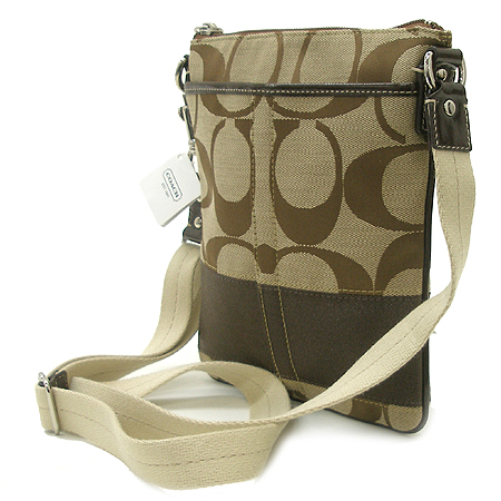 Coach(��ġ) 42619 �ñ׳�ó �ڰ��� ũ�ν��� �̹���2 - ���̺��� �߰���ǰ