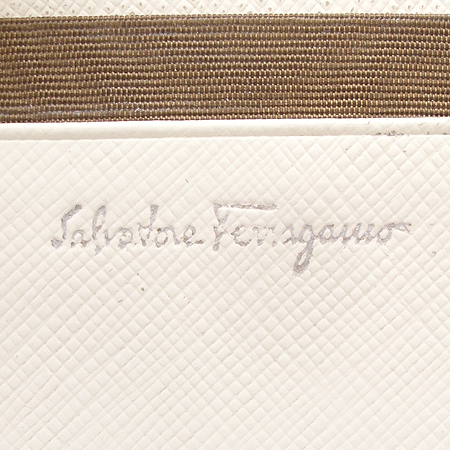 Ferragamo(��󰡸�) 22 4639 ��ġ�� ��� ������ �̹���4 - ���̺��� �߰���ǰ
