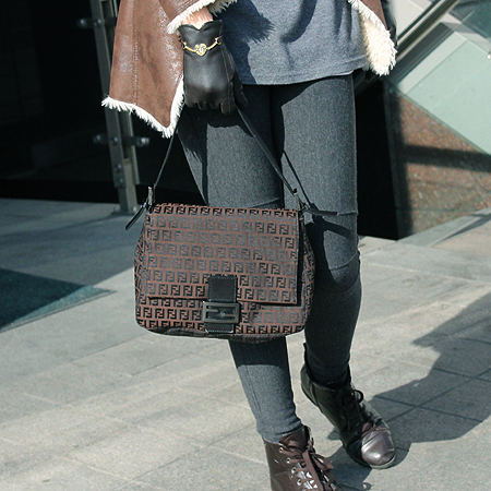 Fendi(���) 8BR001 FF �ΰ� �ڰ��� ���� ����� �̹���7 - ���̺��� �߰���ǰ