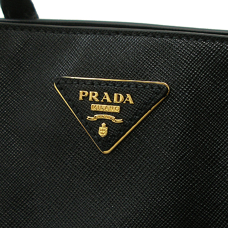 Prada(�����) BN1844 SAFFIANO LUX ���� ���ǾƳ� ��Ʈ�� �̹���4 - ���̺��� �߰���ǰ