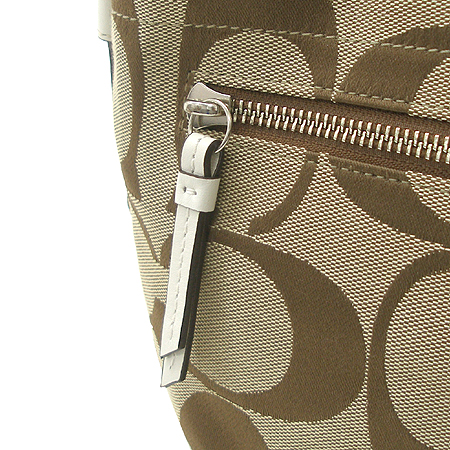 Coach(��ġ) 15068 �ñ׳�ó �ڰ��� ����� �̹���4 - ���̺��� �߰���ǰ