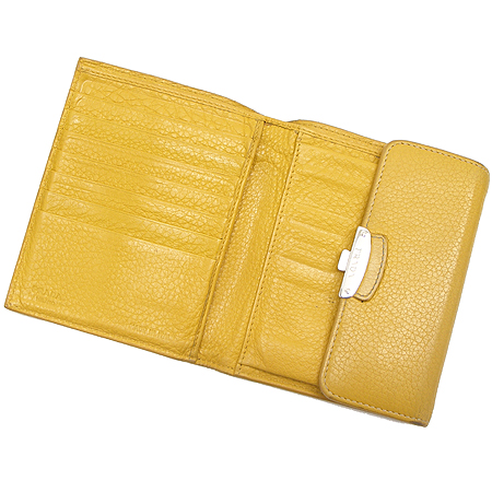 Prada(�����) ���ο� �÷� ���� ������ �̹���5 - ���̺��� �߰���ǰ