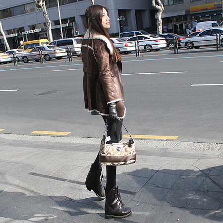 Coach(��ġ) 17434 �ñ׳�ó �ڰ��� ����� �̹���5 - ���̺��� �߰���ǰ
