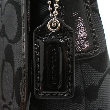 Coach(��ġ) 45623 �ñ׳�ó �ڰ��� ũ�ν��� �̹���3 - ���̺��� �߰���ǰ