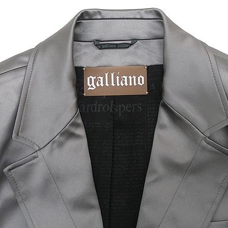 John Galliano(�� �����Ƴ�) ���� �̹���2 - ���̺��� �߰���ǰ