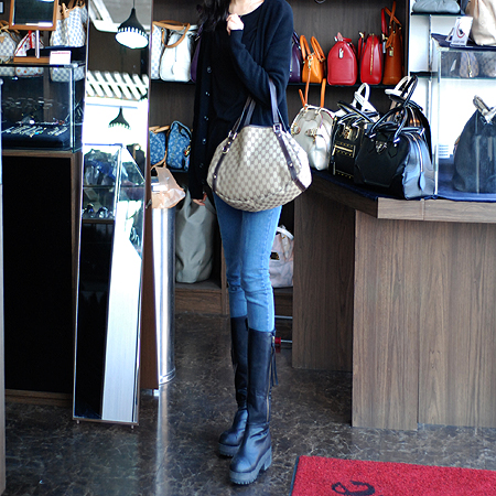 Gucci(����) 130736 GG�ΰ� �к긯 ����� [�б�����������2ȣ��] �̹���6 - ���̺��� �߰���ǰ
