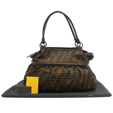 Fendi(���)  8BH186 FF�ΰ� ��ī �к긯 �� ����� �̹���2 - ���̺��� �߰���ǰ
