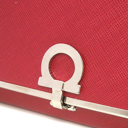 Ferragamo(��󰡸�) 22 A470 ��ũ ���ǾƳ� ���尣ġ�� �̴� Ŭ��ġ ũ�ν��� [��������] �̹���4 - ���̺��� �߰���ǰ