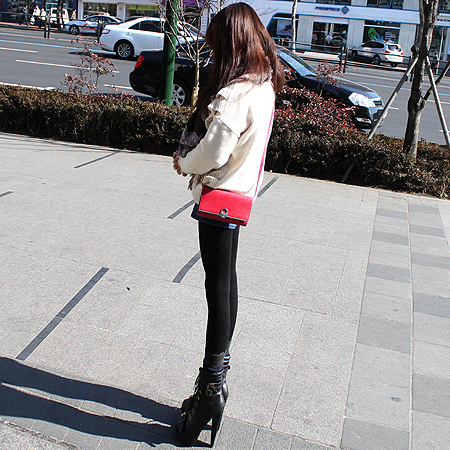 Ferragamo(��󰡸�) 22 A470 ��ũ ���ǾƳ� ���尣ġ�� �̴� Ŭ��ġ ũ�ν��� [��������] �̹���6 - ���̺��� �߰���ǰ