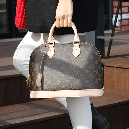 Louis Vuitton(·çÀ̺ñÅë) M53151 ¸ð³ë±×·¥ ĵ¹ö½º ¾Ë¸¶ Å䯮¹é Louis Vuitton(·çÀ̺ñÅë) M53151 ¸ð³ë±×·¥ ĵ¹ö½º ¾Ë¸¶ Å䯮¹é
