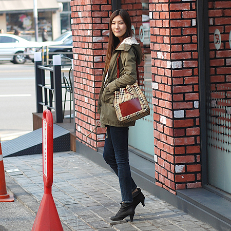 Burberry(������) Ŭ���� üũ ������ ũ�ν��� [�б�����������2ȣ��] �̹���7 - ���̺��� �߰���ǰ