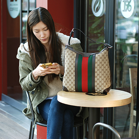 Gucci(����) 257084 GG�ΰ� �𰡵� ��ũ����� ȥ�� �Ｑ��Ƽġ ����� [��������] �̹���7 - ���̺��� �߰���ǰ