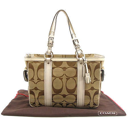 Coach(��ġ) �ñ׳��� ���̺������� ȥ�� ���� �� ���� ��Ʈ�� �̹���2 - ���̺��� �߰���ǰ