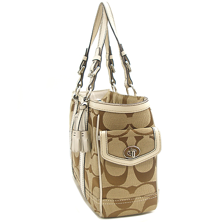 Coach(��ġ) �ñ׳��� ���̺������� ȥ�� ���� �� ���� ��Ʈ�� �̹���3 - ���̺��� �߰���ǰ