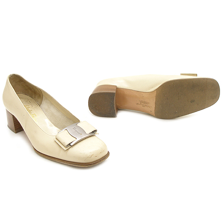 Ferragamo(��󰡸�) �ٶ� ��� ������ ���� �̹���2 - ���̺��� �߰���ǰ