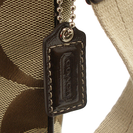Coach(��ġ) 42619 �ñ׳�ó �ڰ��� ũ�ν��� �̹���4 - ���̺��� �߰���ǰ
