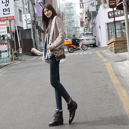 Coach(��ġ) 42619 �ñ׳�ó �ڰ��� ũ�ν��� �̹���7 - ���̺��� �߰���ǰ