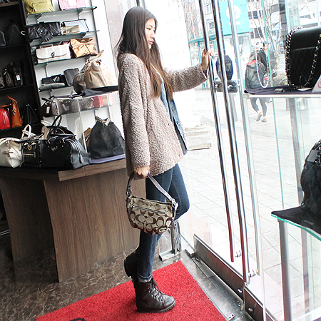 Coach(��ġ) 15068 �ñ׳�ó �ڰ��� ����� �̹���7 - ���̺��� �߰���ǰ