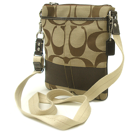 Coach(��ġ) 42619 �ñ׳�ó �ڰ��� ũ�ν��� �̹���2 - ���̺��� �߰���ǰ