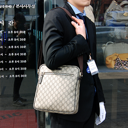 Gucci(����) 201448 GG �ΰ� PVC ũ�ν��� [��������] �̹���6 - ���̺��� �߰���ǰ