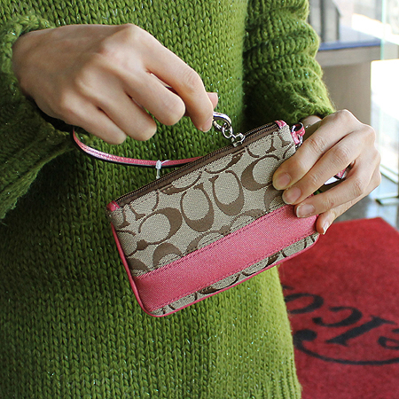 Coach(��ġ) �ñ׳�ó �ڰ��� �̴� �Ŀ�ġ �̹���6 - ���̺��� �߰���ǰ