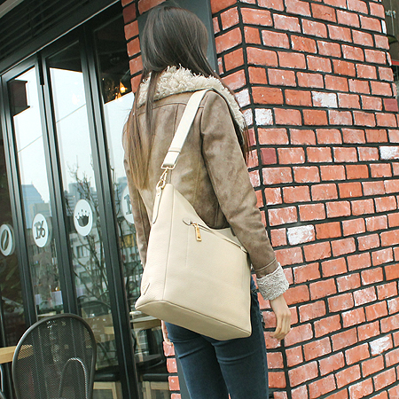 Prada(�����) BT0790 ���̺��� ���� ������� ũ�ν��� [��������] �̹���7 - ���̺��� �߰���ǰ