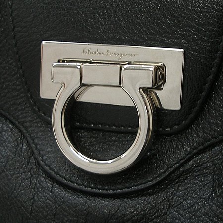 Ferragamo(��󰡸�) 21 5370 ���� ��ġ�� ��Ŭ ��� ���� ���� ��Ʈ�� �̹���3 - ���̺��� �߰���ǰ