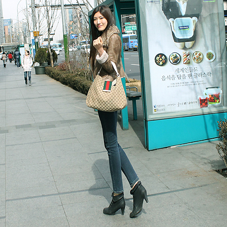 Gucci(����) 211933 GG�ΰ� �ڰ��� ��� ��Ʈ�� ����� [��������] �̹���6 - ���̺��� �߰���ǰ