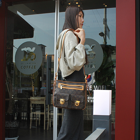 Louis Vuitton(���̺���) M40045 ���׷� ĵ���� ��彼 GM ũ�ν��� [�̾�������] �̹���6 - ���̺��� �߰���ǰ