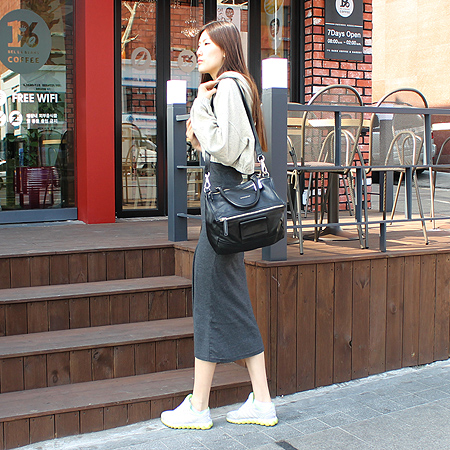 GIVENCHY(�����) 11L5250109 001 ���� ī����Ų �ǵ��� M������ 2WAY [��������] �̹���7 - ���̺��� �߰���ǰ