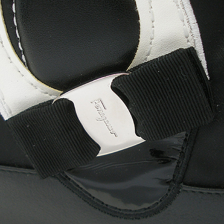 Ferragamo(��󰡸�) 21 C577 ���� �ٶ� ��� �к긯 ��Ʈ�� [�б�������] �̹���5 - ���̺��� �߰���ǰ