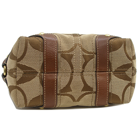 Coach(��ġ) �ñ׳��� ��ũ����� ȥ�� �Ŀ�ġ �̹���4 - ���̺��� �߰���ǰ