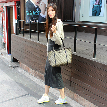 Gucci(����) 197953 GG �ΰ� PVC ���̴�Ʈ Ʈ���� ���� ����� �̹���6 - ���̺��� �߰���ǰ
