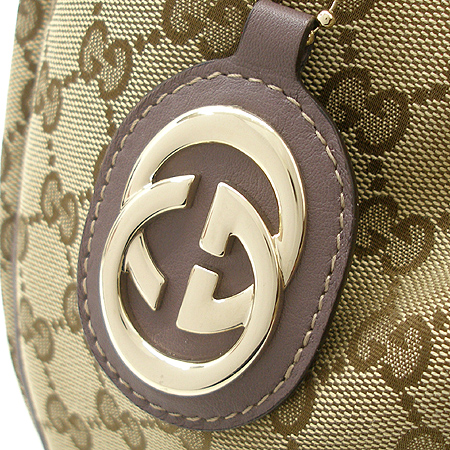 Gucci(����) 232955 GG�ΰ� �ڰ��� ����� [��������] �̹���4 - ���̺��� �߰���ǰ