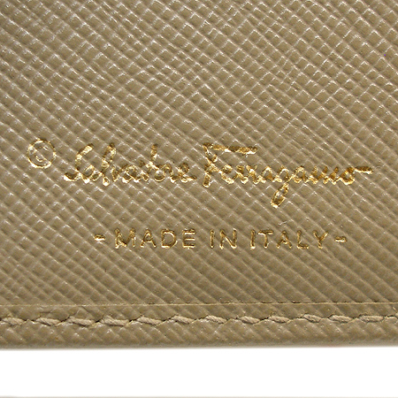 Ferragamo(��󰡸�) 22 0778 ���� ��ġ�� ��� ������ �̹���3 - ���̺��� �߰���ǰ