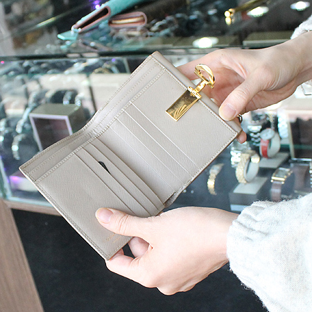 Ferragamo(��󰡸�) 22 0778 ���� ��ġ�� ��� ������ �̹���7 - ���̺��� �߰���ǰ