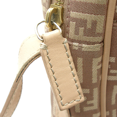Fendi(���) 8BT117 FF �ΰ� �ڰ��� ũ�ν��� �̹���5 - ���̺��� �߰���ǰ