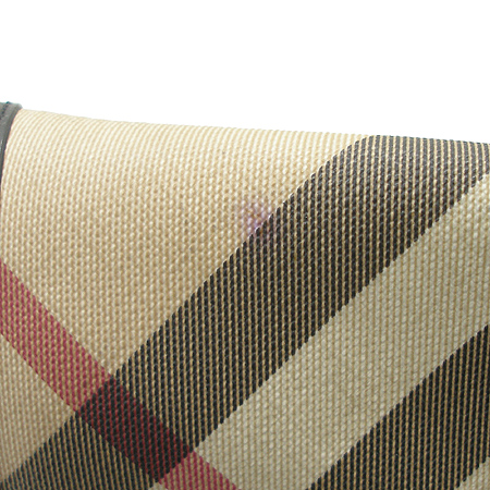 Burberry(������) ��� üũ ũ�ν��� �̹���4 - ���̺��� �߰���ǰ