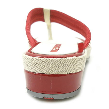 Prada(�����) �ΰ� ���� �ɸ� �̹���4 - ���̺��� �߰���ǰ