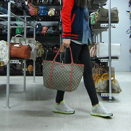 Gucci(����) 197953 GG�ΰ� PVC ���� ����� �̹���7 - ���̺��� �߰���ǰ