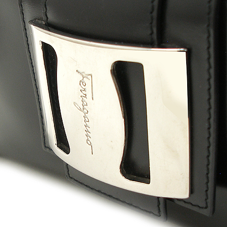 Ferragamo(��󰡸�) 21 2459 ���� �ٶ� ��� ����� �̹���3 - ���̺��� �߰���ǰ