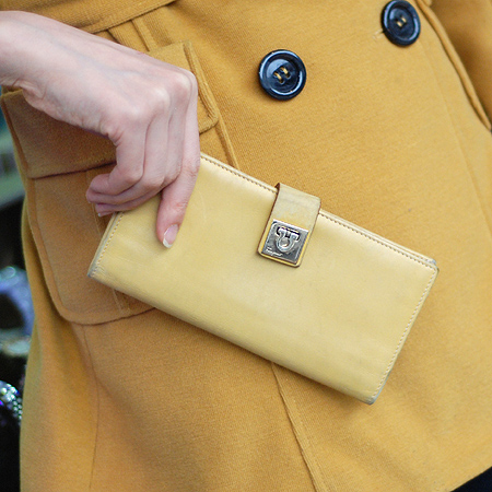 Ferragamo(��󰡸�) 22 0113 ���� ��ġ�� ������ �̹���6 - ���̺��� �߰���ǰ