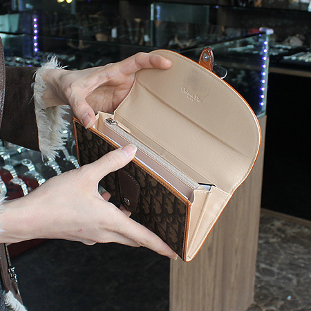 Dior(ũ����î���) LCS43016 �ΰ� PVC ��Ʈ �ڹ��� ��� ������ �̹���6 - ���̺��� �߰���ǰ
