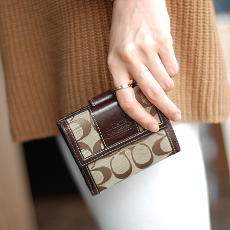 Coach(��ġ) �ñ׳�ó �ڰ��� ������ �̹���5 - ���̺��� �߰���ǰ