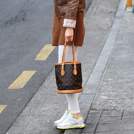 Louis Vuitton(���̺���) M42238 ���׷� ĵ���� �ڶ� �ٰ� ����� + ���� �Ŀ�ġ [�̾�������] �̹���6 - ���̺��� �߰���ǰ