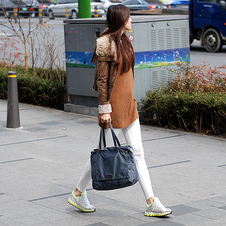 Fendi(���) 8BR627 FF �ΰ� ��긯 ����� �̹���5 - ���̺��� �߰���ǰ